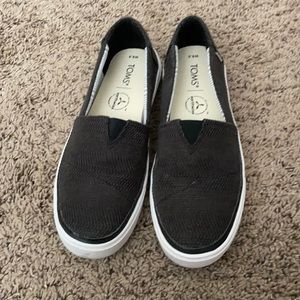 Toms slide on shoes